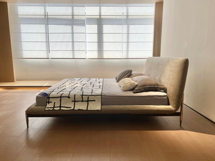 GC2415 Upholstered Bed