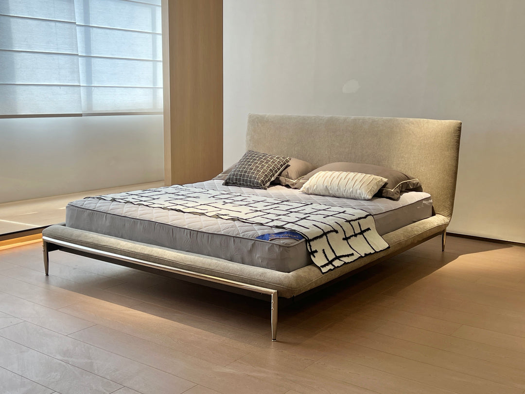 GC2415 Upholstered Bed