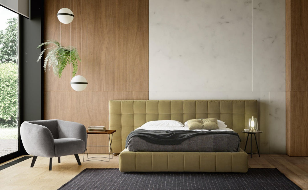 GC2428 Upholstered Bed