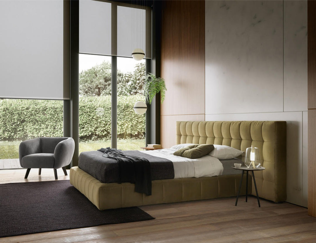 GC2428 Upholstered Bed