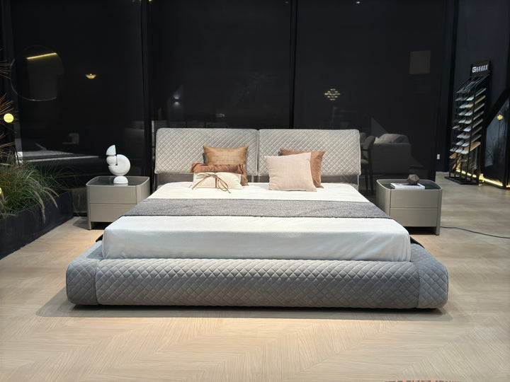 GC2463 Upholstered Bed