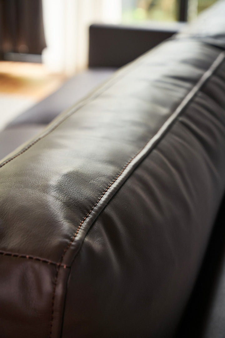 GS9049  Classic American 3 Seater Sofa
