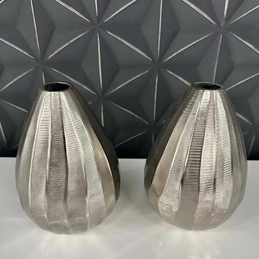 MI346 Chisel Vase Clearance