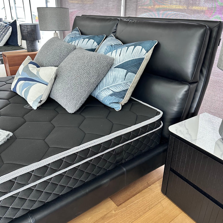 Winchester Queen Bed Clearance