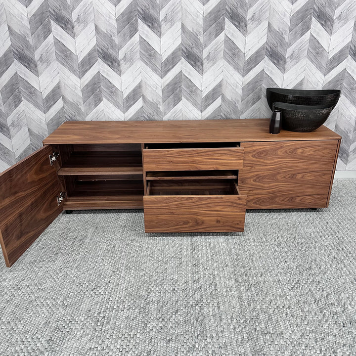 Chad TV Unit Clearance