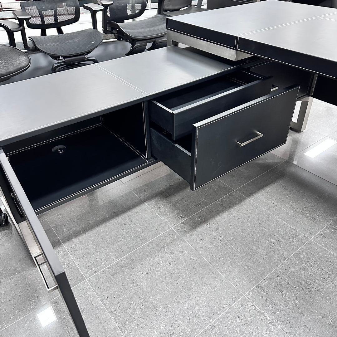 217A Desk Clearance