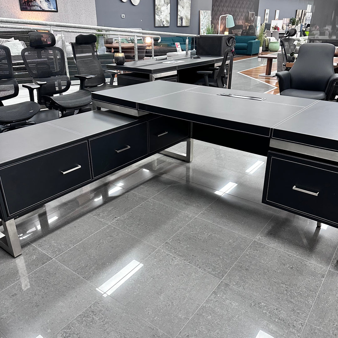 217A Desk Clearance