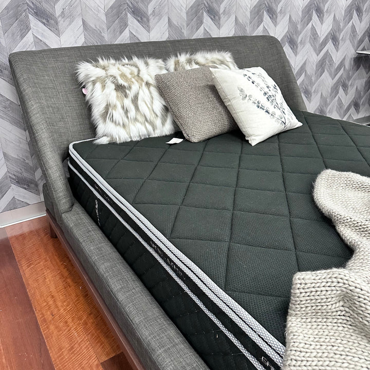 Arizona Queen Bed Clearance