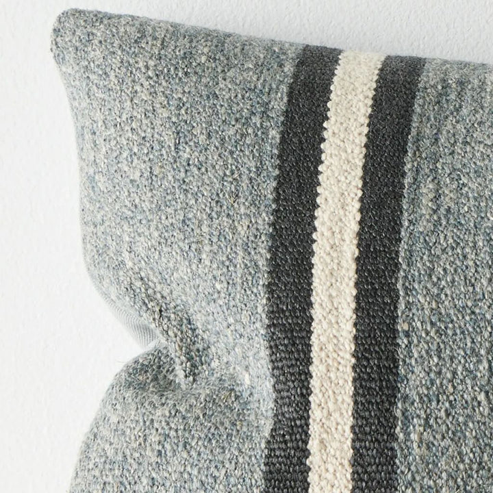 Mila Cushion Horizon
