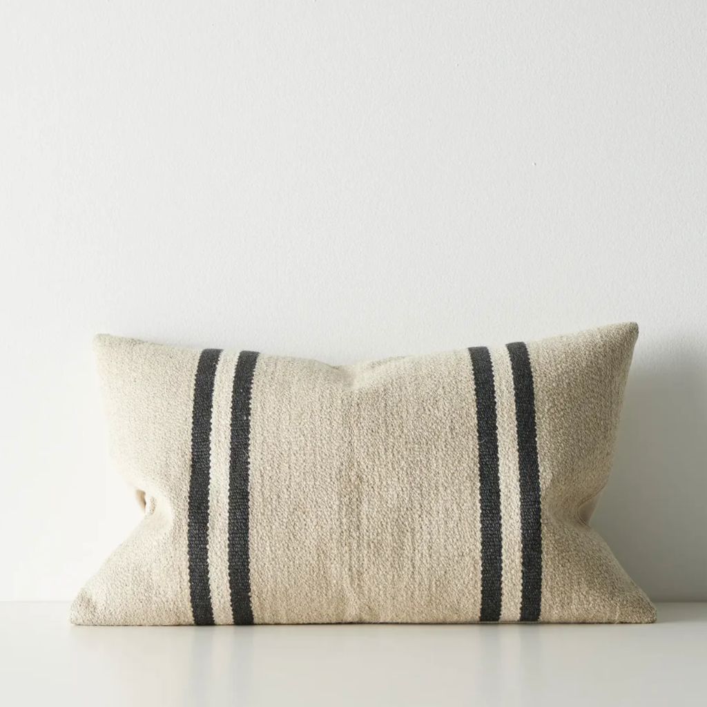 Mila Cushion Oyster