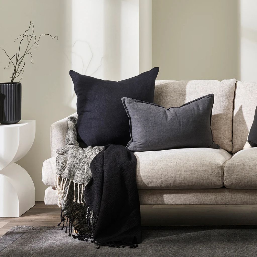 Milano Cushion Black