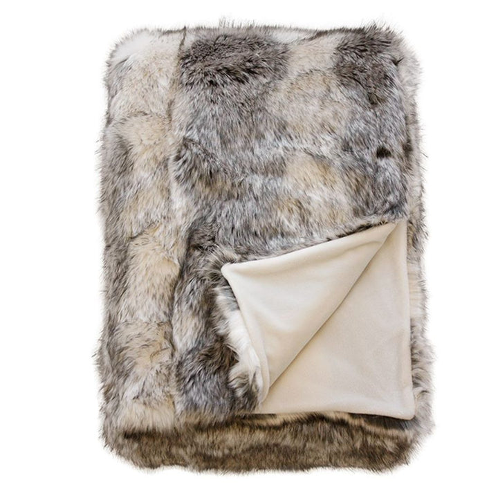 Mountain Wolf Faux Fur Throw