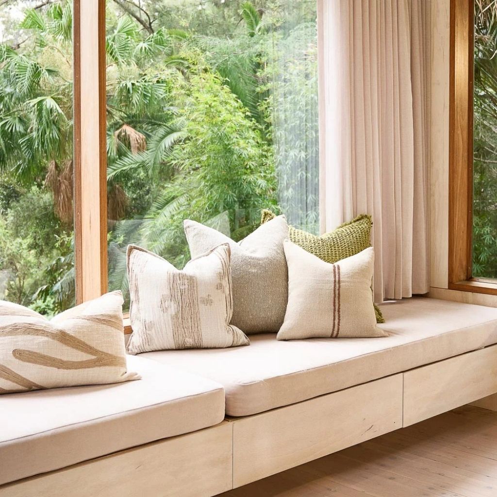 Orion Linen Cushion Natural/Chocolate