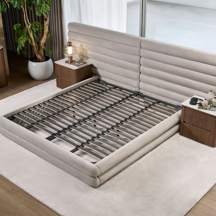 Paloma Bed