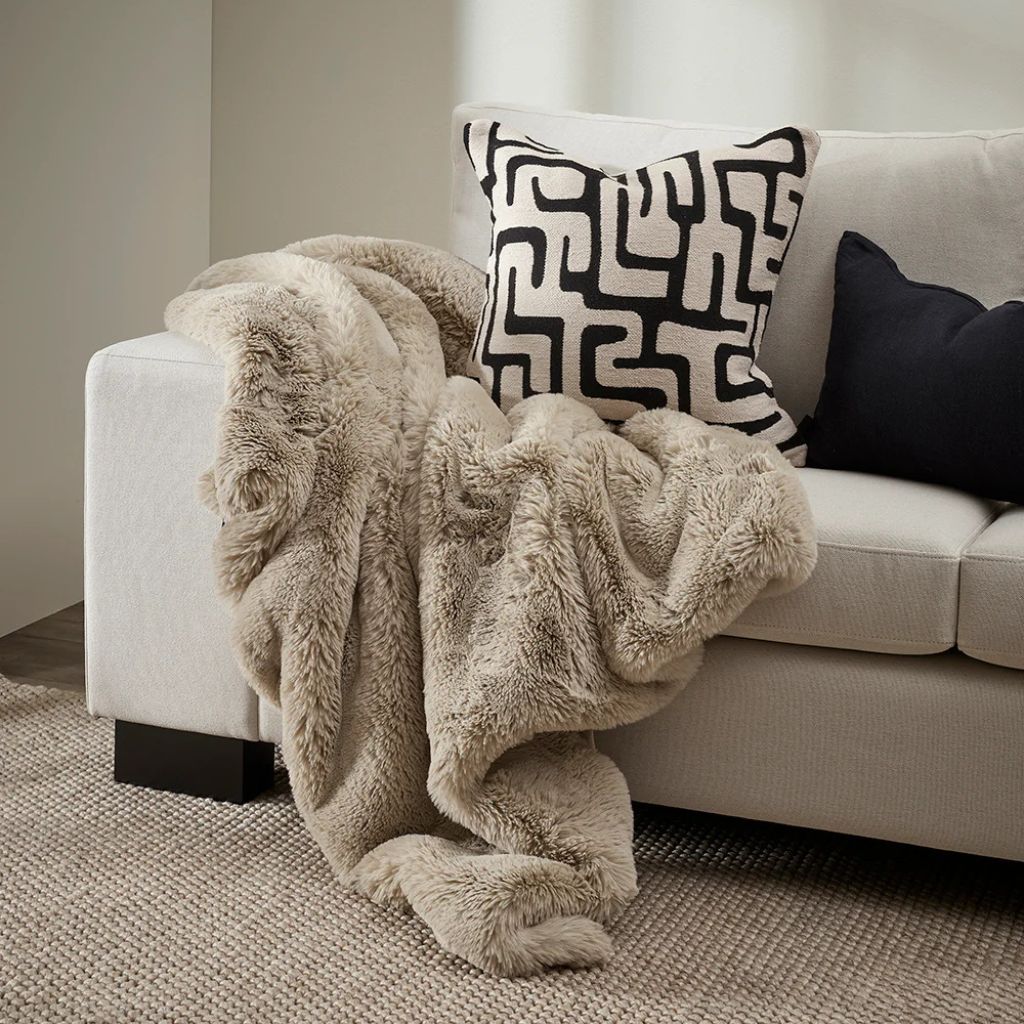 Pelage Throw Taupe
