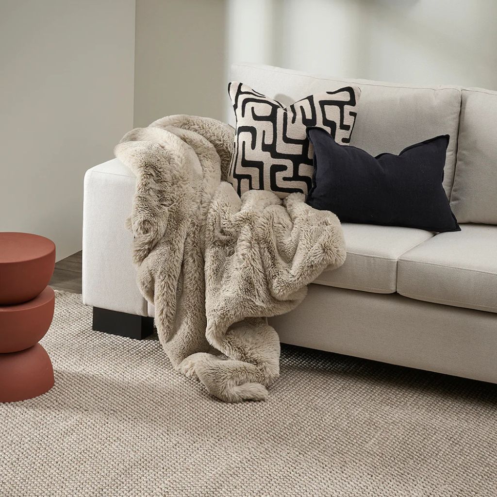 Pelage Throw Taupe
