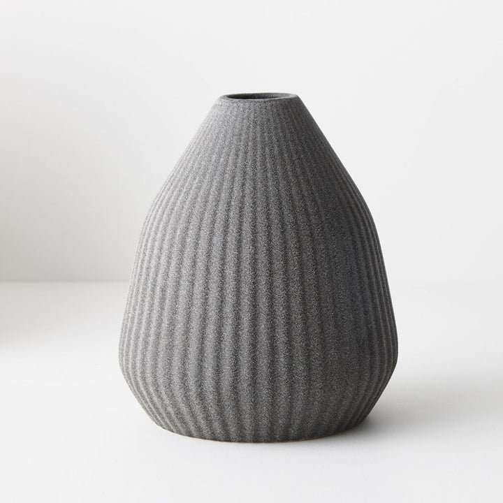 Pilu Cone Vase Black (Large)