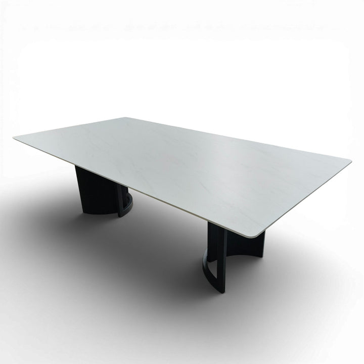 DT942 Dining Table