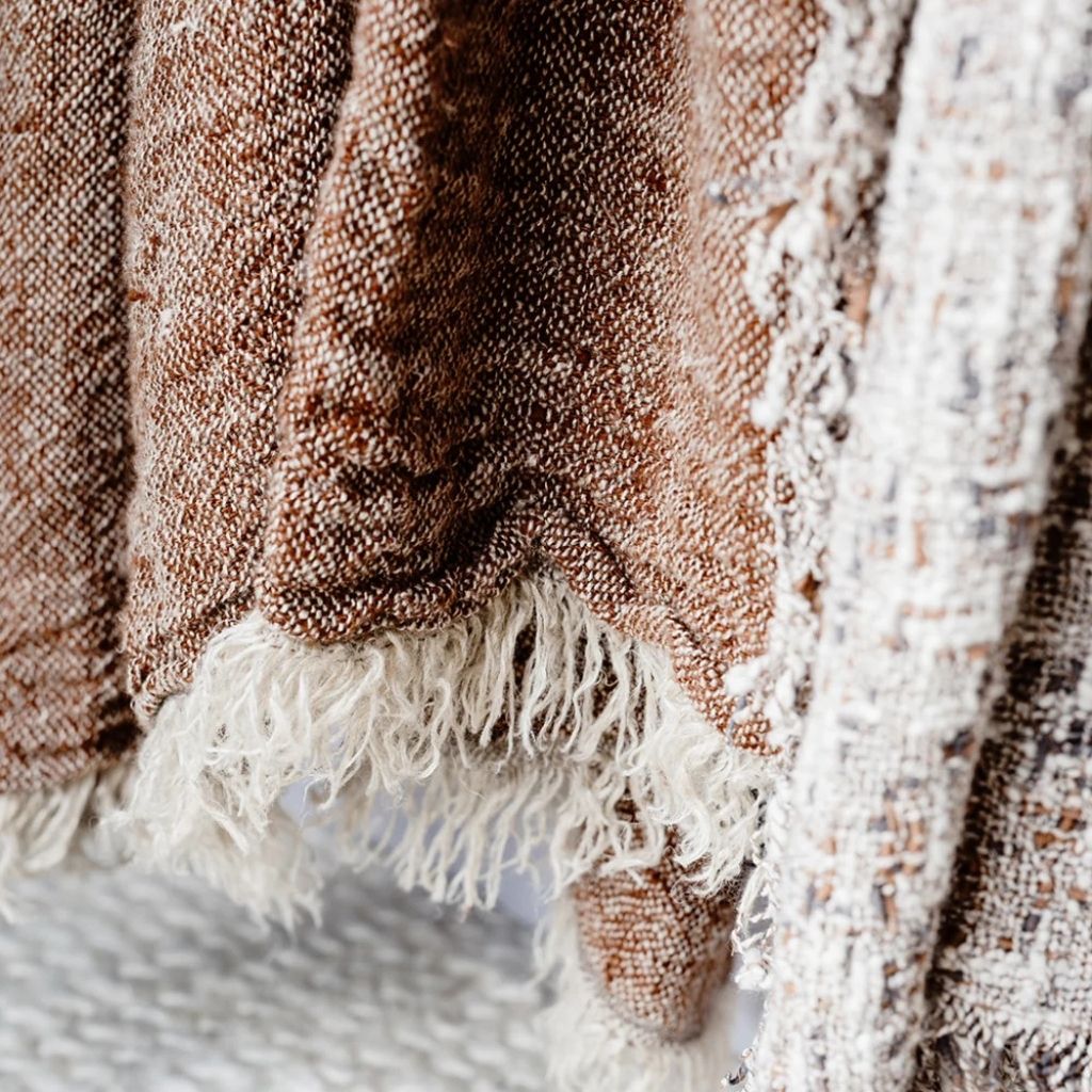 Tabako Throw