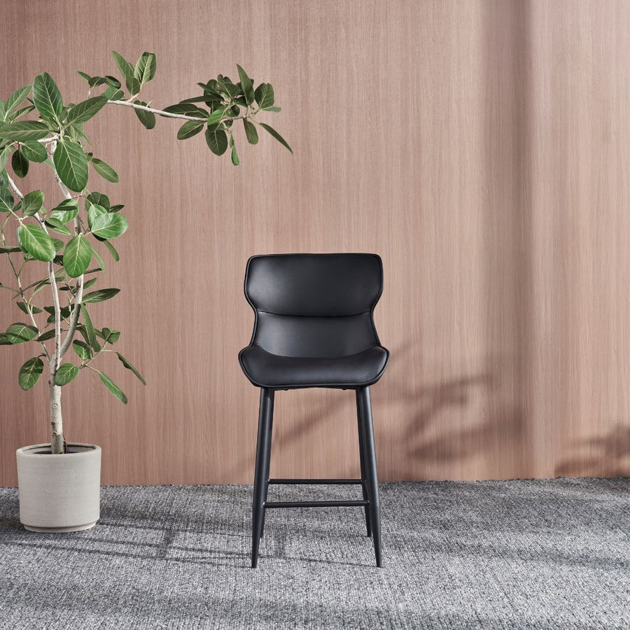 Zanda Barstool shown in FD-BACH-99 eco leather