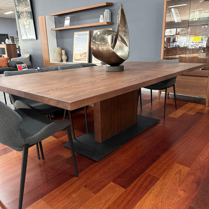 Colorado Dining Table Clearance 