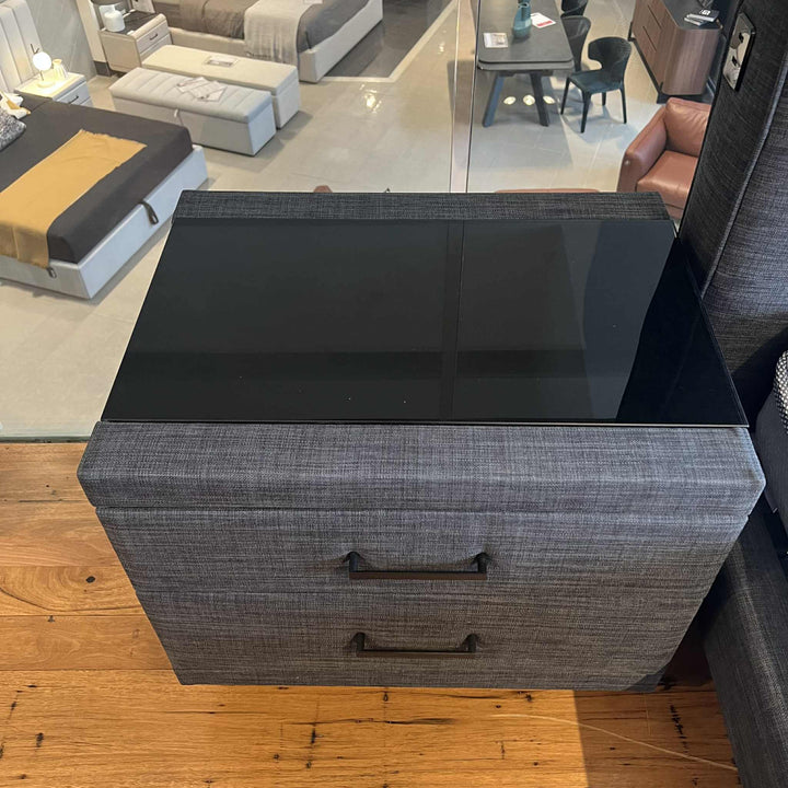 Vienna King Bed & G4 Bedside Tables (60cm) Clearance