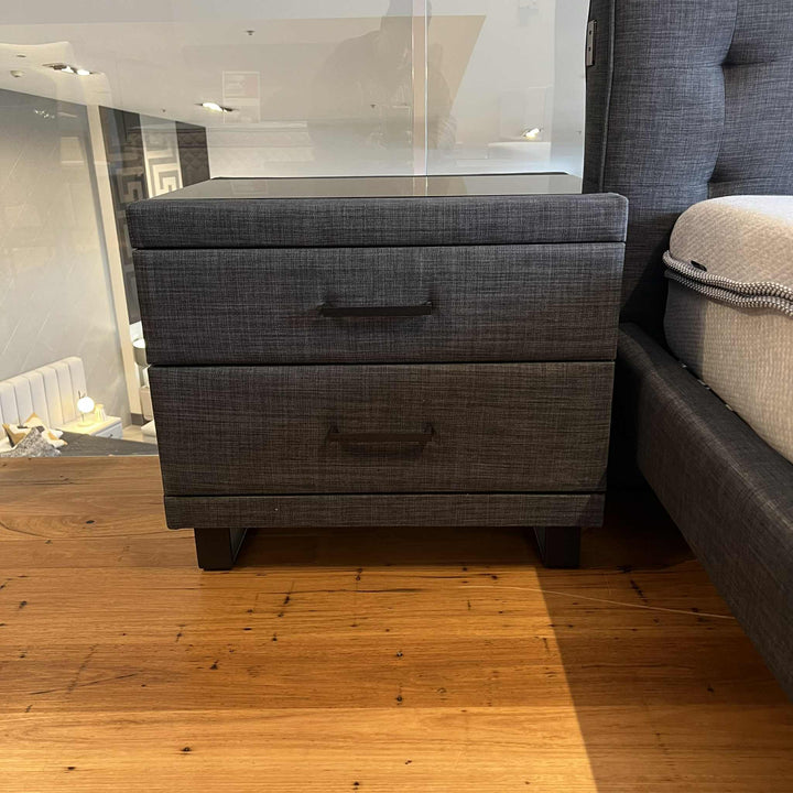 Vienna King Bed & G4 Bedside Tables (60cm) Clearance