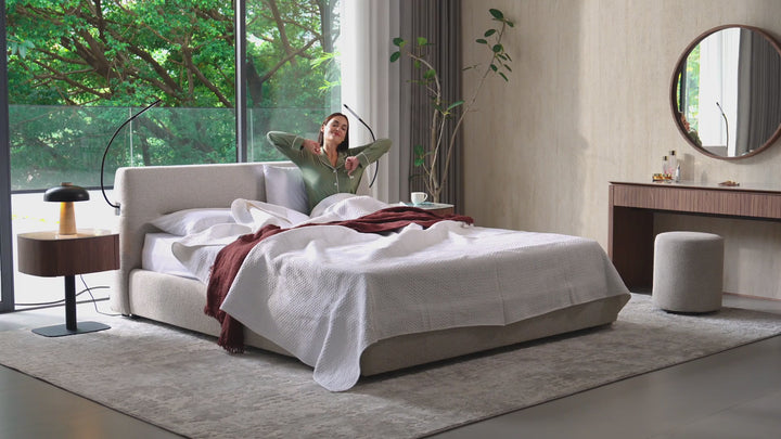 Brooklyn Bed in light grey: storage lift, USB-C charging and Flex reading light